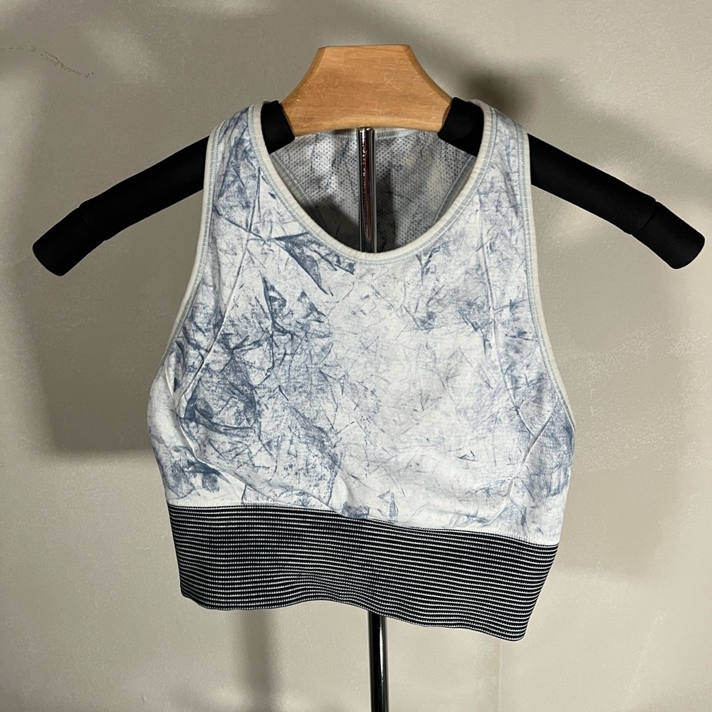 lululemon | Ebb to Train Bra *Wash White / Black / Luna 6